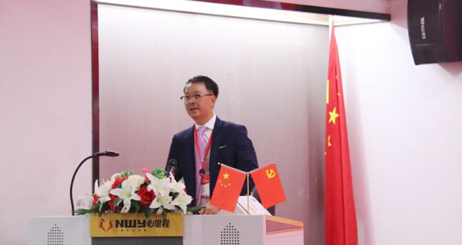 ���Ѕf(xi��)һ���ĴΕ��T���������һ����������h������_